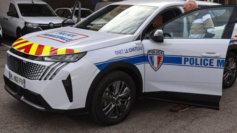 Onet le Chateau Un nouveau vehicule pour la police municipale 1024x576 1